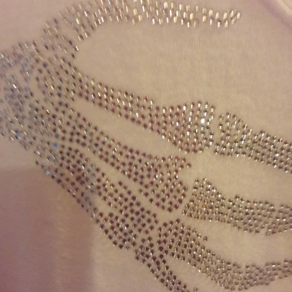 New Rhinestone Halloween Skull Hands Shirt - Picture 2 of 3